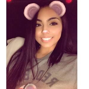 Meet your Posher, Elisa